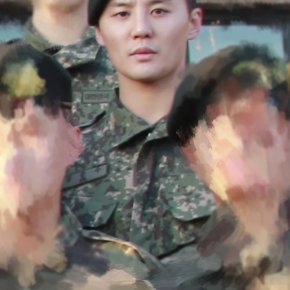 [PIC] 170310 Junsu avec ses camarades de l&rsquo;armée (fin de l&rsquo;entraînement basique)