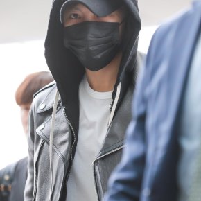 [PIC] 170331 Jaejoong à l&rsquo;aéroport d&rsquo;Incheon → Kaohsiung&nbsp;(Taïwan)