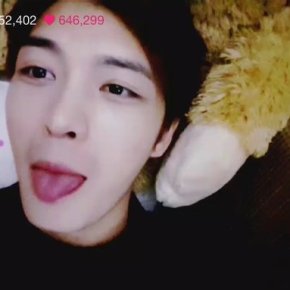 [VID] 170425 V LIVE : Jaejoong est en plein voyage ! Surprise ☆ Good night&nbsp;LIVE