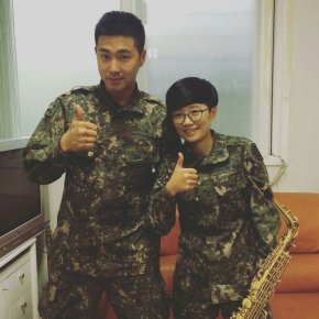 [PIC] 170421 Yunho sur divers comptes&nbsp;Instagram