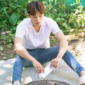 [PIC] 170906 Jaejoong – Galerie photo de &lsquo;Manhole&rsquo;