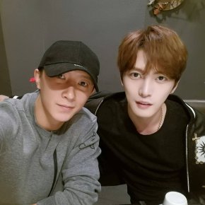 [PIC+TRAD] 171012 Instagram de Jaejoong : avec Hangeng&nbsp;!