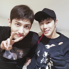 [PIC+TRAD] 171017 Twitter (et Facebook) de&nbsp;TVXQ!