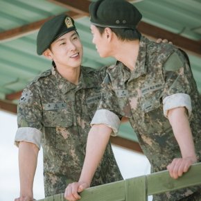 [PIC+VID] 171027 Yunho pour &lsquo;Melo&nbsp;Holic&rsquo;