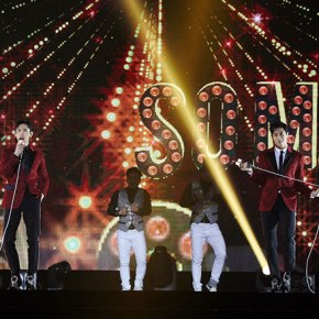 [PIC] 171015 TVXQ! Special Comeback Live – YouR PresenT – in Macau (partie&nbsp;2)