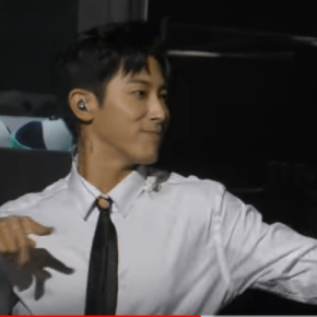 [VID] 171001 Yunho reprend la chorégraphie de &laquo;&nbsp;Rookie&nbsp;&raquo; de Red&nbsp;Velvet