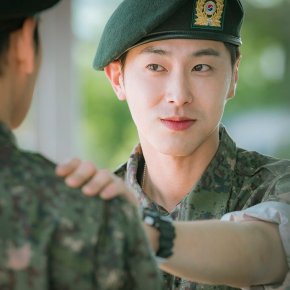 [PIC] 171106 Yunho – Starcast : homme ordinaire → soldat → retour à l&rsquo;étudiant radieux ! La transformation en 3 étapes de l&rsquo;acteur&nbsp;U-Know