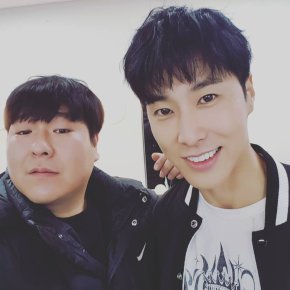 [PIC] 171227 Yunho et Changmin sur l&rsquo;Instagram de &lsquo;247_company&rsquo;