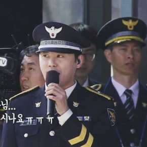[PIC+VID] 180313 Junsu chante l&rsquo;hymne national lors de la &lsquo;2018 Inaugural Ceremony of Police University Graduates&rsquo;